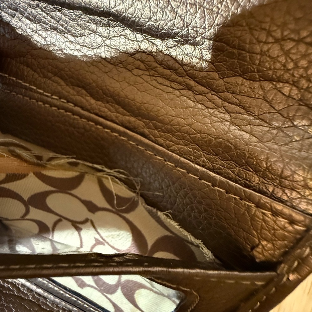 Wallet - Picture 10 of 12